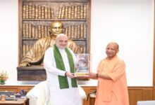 Photo of दिल्ली में शाह-योगी की बैठक से बदल गई यूपी चुनाव की सियासी बिसात