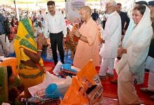 Photo of बाढ़ प्रभावितों के साथ खड़ी योगी सरकार