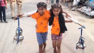 Photo of कंधों पर कांवड़, दिल में मम्मी-पापा की लंबी उम्र की चाह