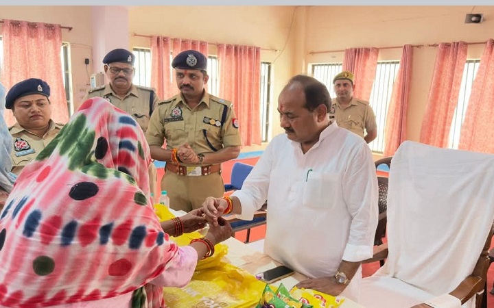 प्रदेश की जेलों में धूमधाम से मनाया गया रक्षाबंधन