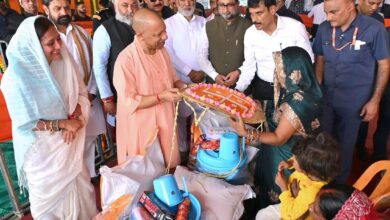 Photo of मुख्यमंत्री योगी पर बाढ़ पीड़ितों को भरोसा