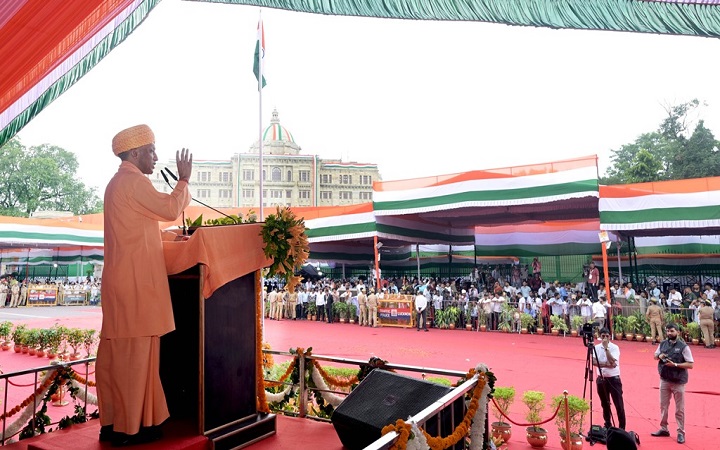 विगत 09 वर्षों UP का बजट तथा प्रति व्यक्ति आय तीन गुना बढ़ी