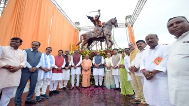 Photo of वीरांगना अवंतीबाई लोधी की प्रतिमा का लोकार्पण, राजनाथ सिंह और योगी ने किया नमन