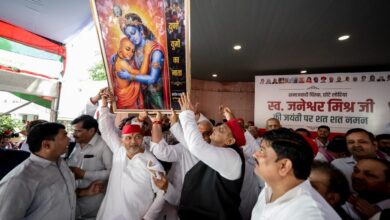 Photo of ब्राह्मणों को साधने निकली सपा, क्या बदलेगा यूपी का सियासी गणित?