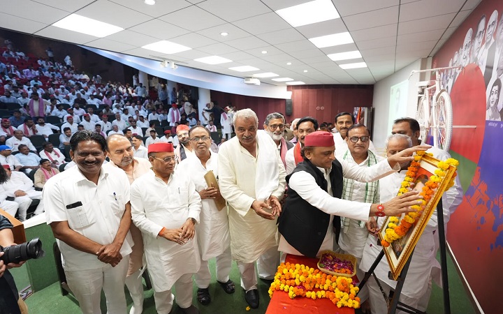 सपा ने पूर्व मुख्यमंत्री बी.पी.मंडल की जयंती मनायी