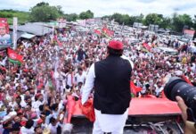 Photo of अखिलेश के रायबरेली पहुंचते ही गरमाई सियासत