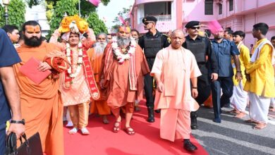 Photo of आध्यात्मिक परंपरा जीवन के मूल से जोड़ती है-योगी