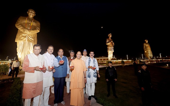 मुख्यमंत्री ने राष्ट्र प्रेरणा स्थल पर ‘आशीर्वाद का दीया’ का प्रज्वलन किया