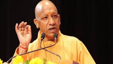 Photo of शिक्षामित्रों को योगी सरकार का बड़ा तोहफा, मानदेय ₹18 हजार
