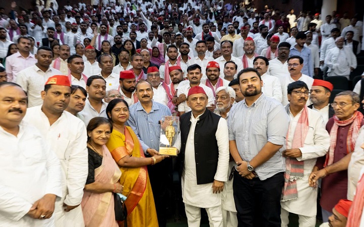 2027 का चुनाव जीवन मरण का चुनाव है:अखिलेश यादव