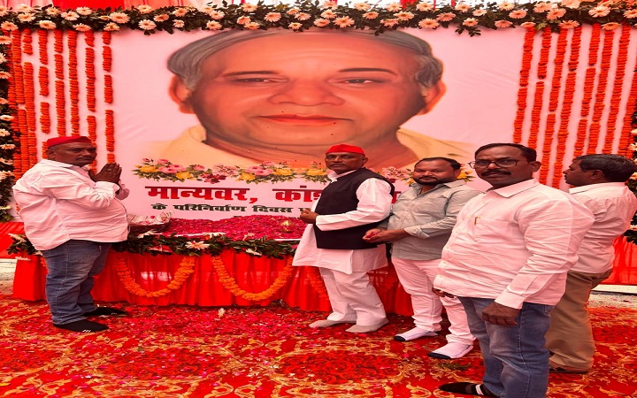 संविधान के मूल्यों को मजबूत करना ही समय की मांग:अनिल यादव