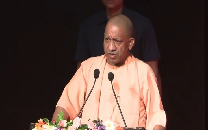 वोट बैंक की राजनीति ने गांवों को पीछे धकेला- योगी