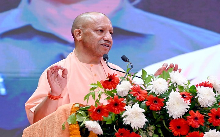 योगी की कांग्रेस को चेतावनी अराजकता छोड़े, वरना बचा जनाधार भी गंवाएगी!