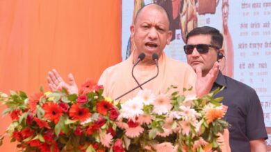 Photo of अखिलेश पर CM योगी का तंज, बोले- विरासत में गद्दी मिल सकती है, बुद्धि नहीं