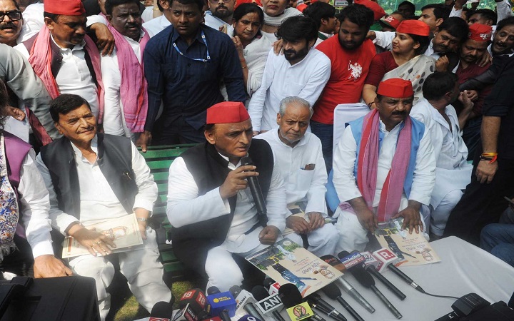 चुनाव आयोग और नौकरशाही भाजपा के इशारे पर काम कर रही:अखिलेश यादव