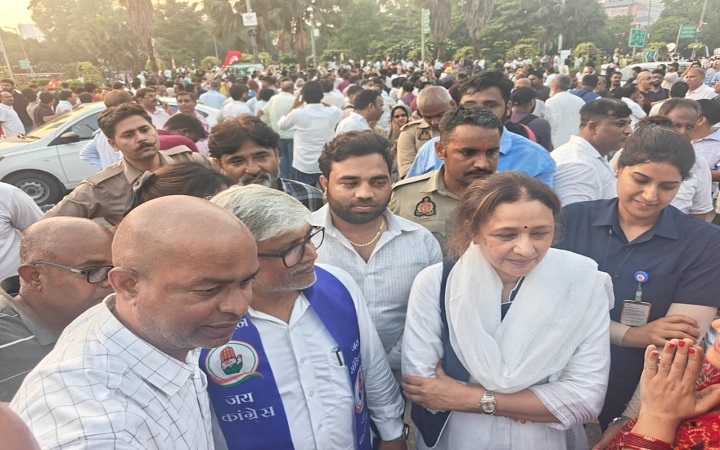 दिल्ली में उमड़ा कांग्रेसियों का हुजूम-आराधना मिश्रा